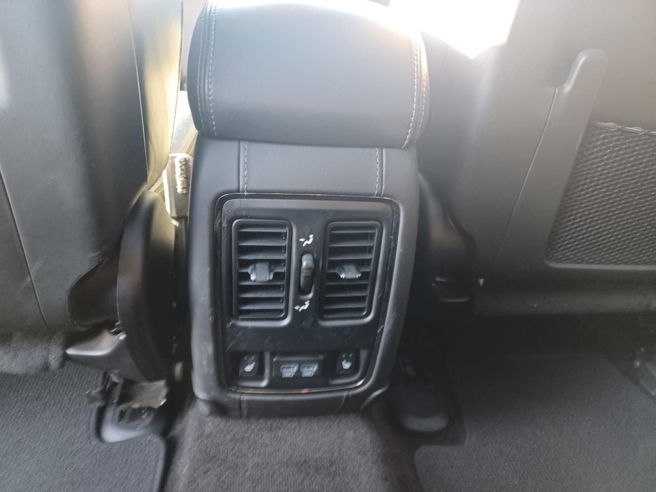 JEEP GRAND CHEROKEE TRACKHAWK v8 6.2L