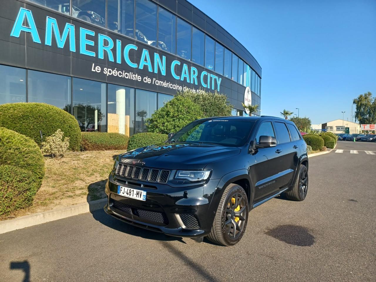 JEEP GRAND CHEROKEE TRACKHAWK v8 6.2L