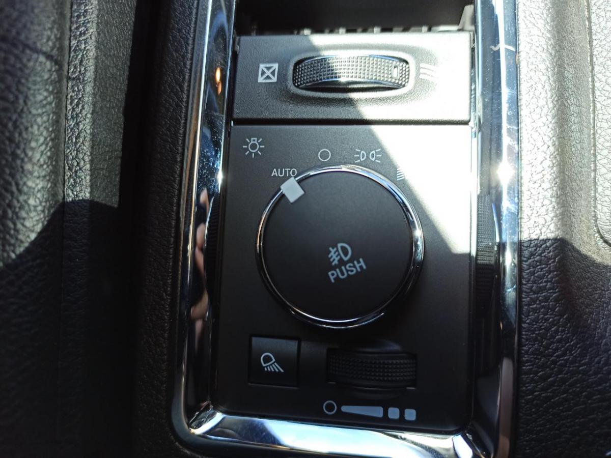 DODGE RAM 1500 CREW LARAMIE CLASSIC GPL
