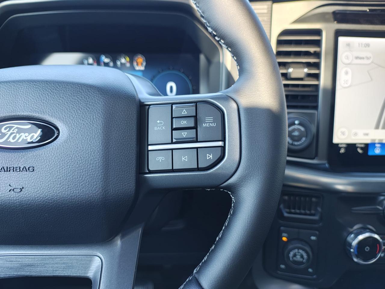 FORD F150 Supercrew LARIAT Black Package V8 5.0L