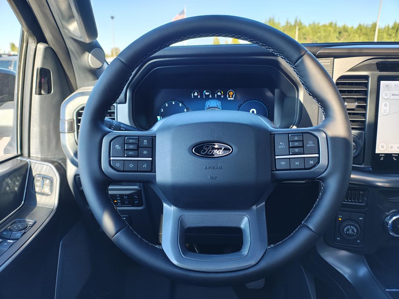 FORD F150 Supercrew LARIAT Black Package V8 5.0L