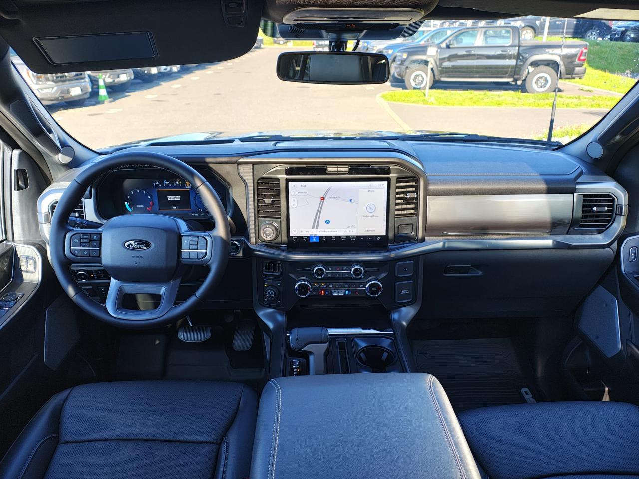 FORD F150 Supercrew LARIAT Black Package V8 5.0L
