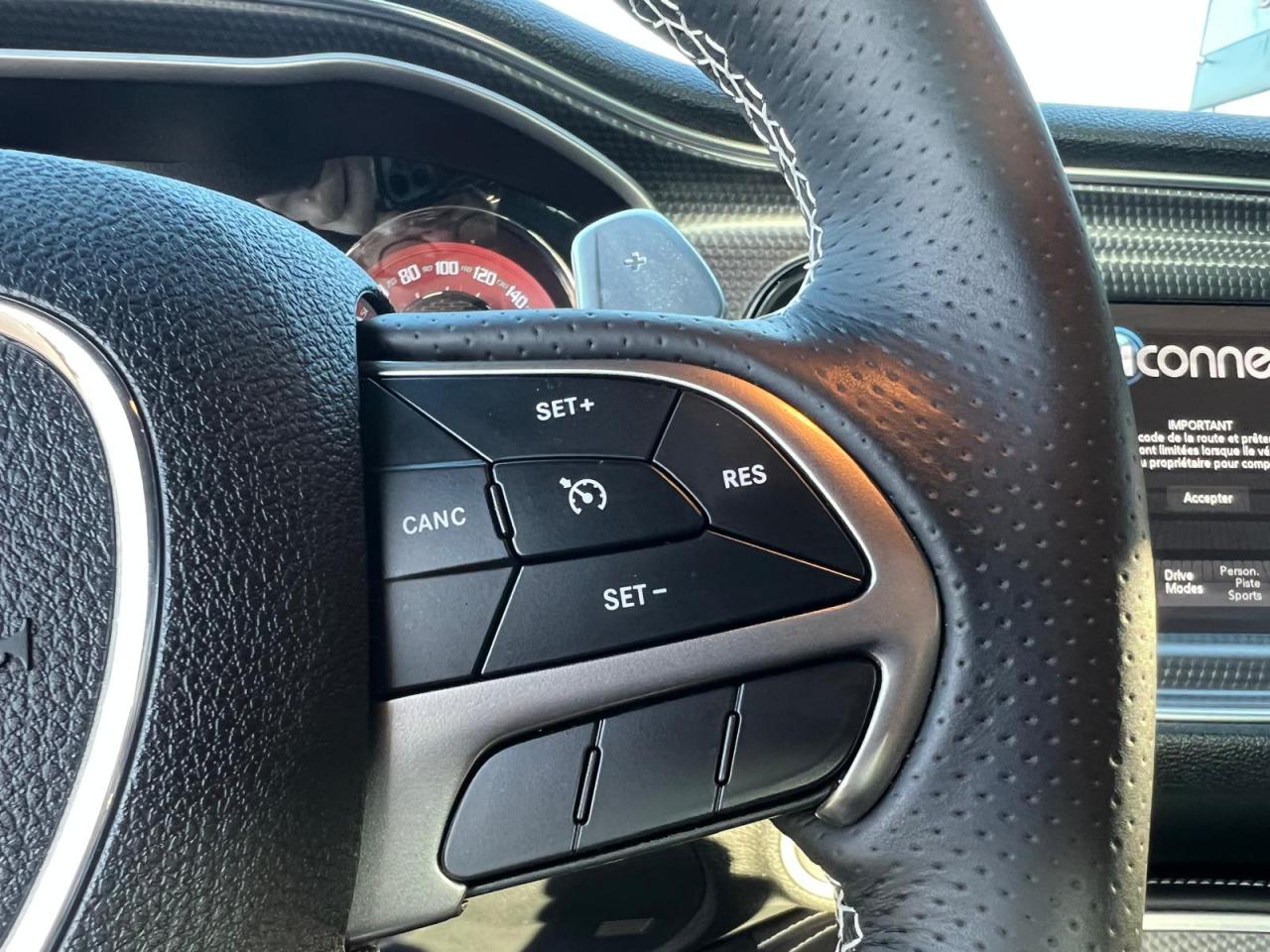 DODGE CHALLENGER SRT HELLCAT V8 6.2L 717ch