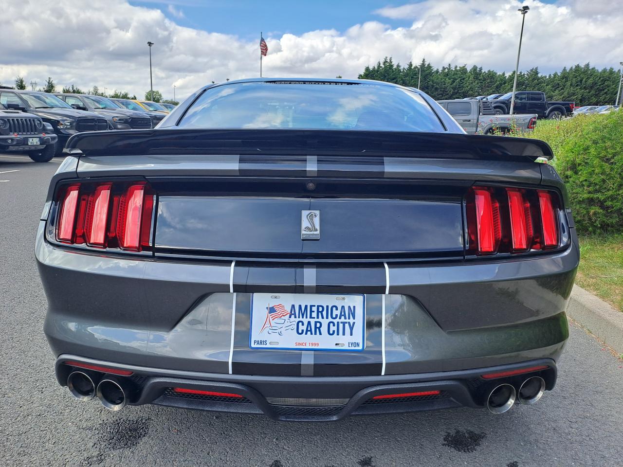 FORD MUSTANG Shelby GT350 V8 5.2L