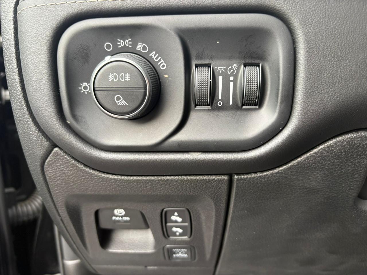 DODGE RAM RHO