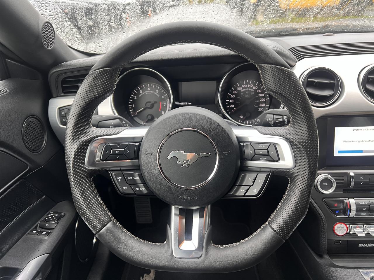 FORD MUSTANG GT FASTBACK V8 5.0L