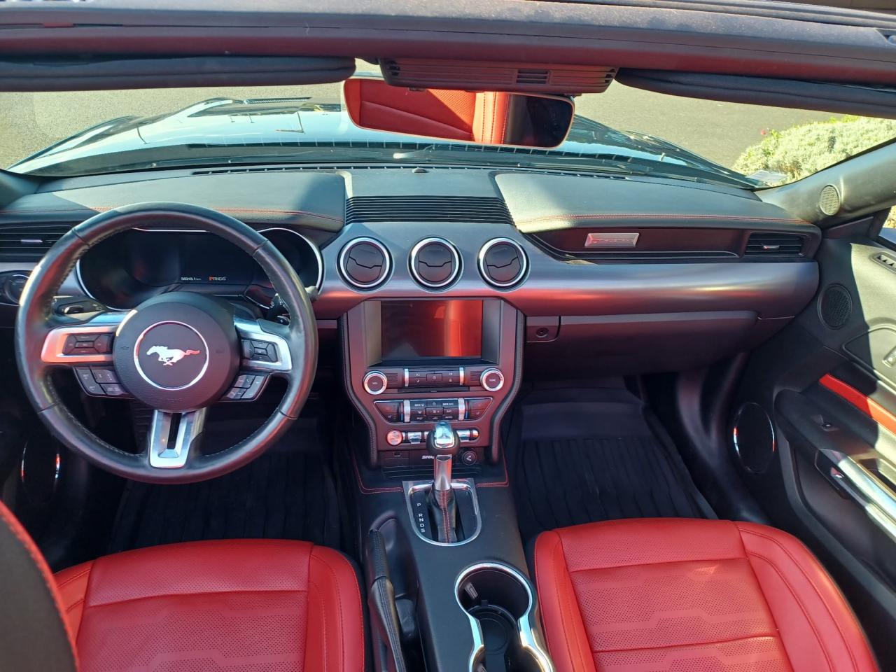 FORD MUSTANG GT CABRIOLET V8 5.0L - PAS DE MALUS