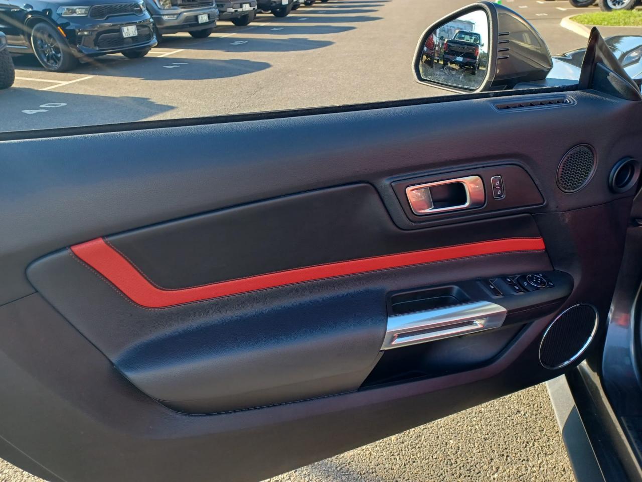 FORD MUSTANG GT CABRIOLET V8 5.0L - PAS DE MALUS