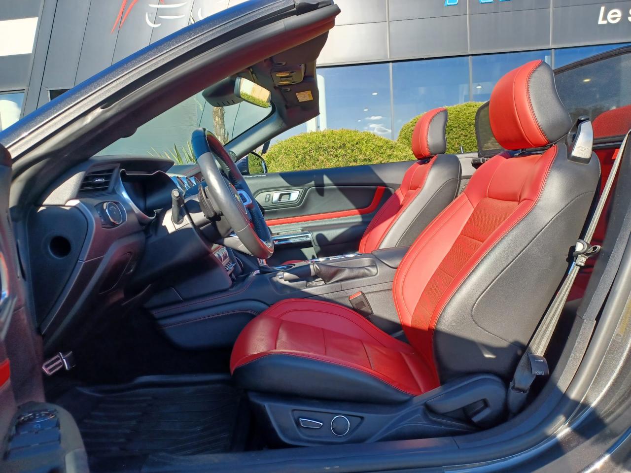 FORD MUSTANG GT CABRIOLET V8 5.0L - PAS DE MALUS