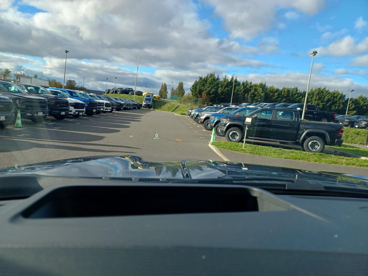 FORD F150 Supercrew LARIAT Black Package V8 5.0L