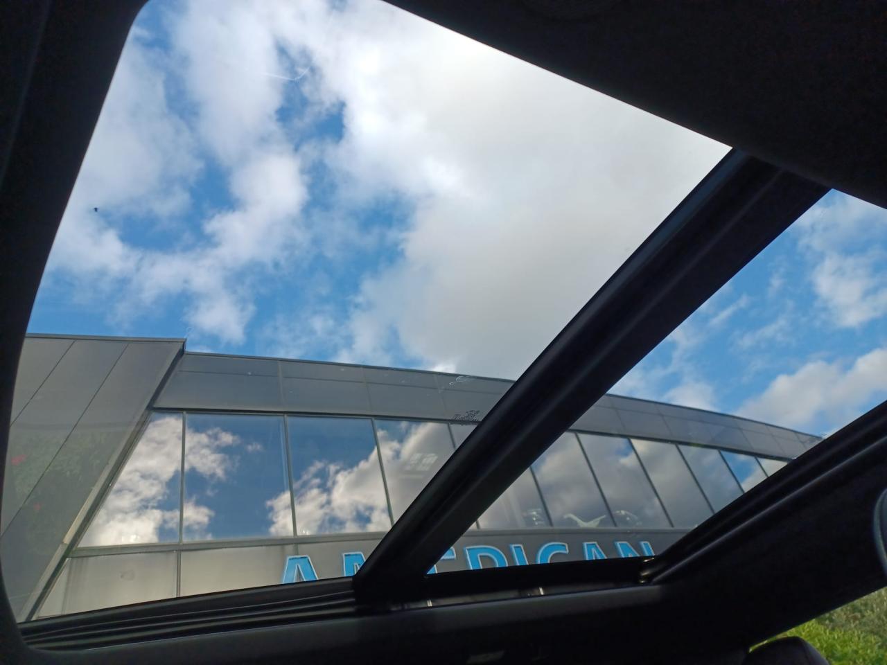 FORD F150 Supercrew LARIAT Black Package V8 5.0L