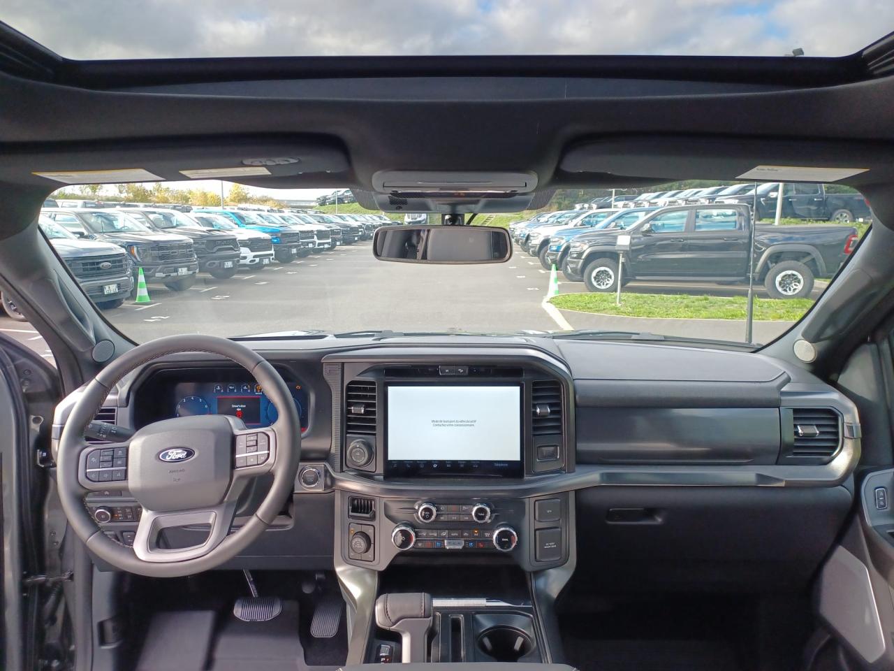 FORD F150 Supercrew LARIAT Black Package V8 5.0L