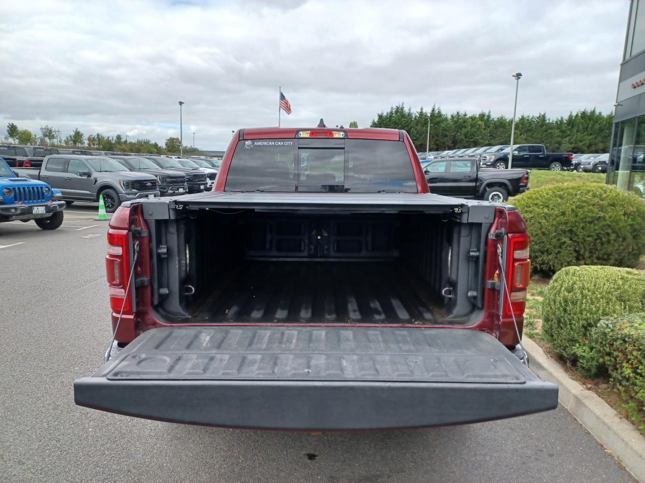 DODGE RAM 1500 CREW CAB Longhorn RAMBOX - vente marchand