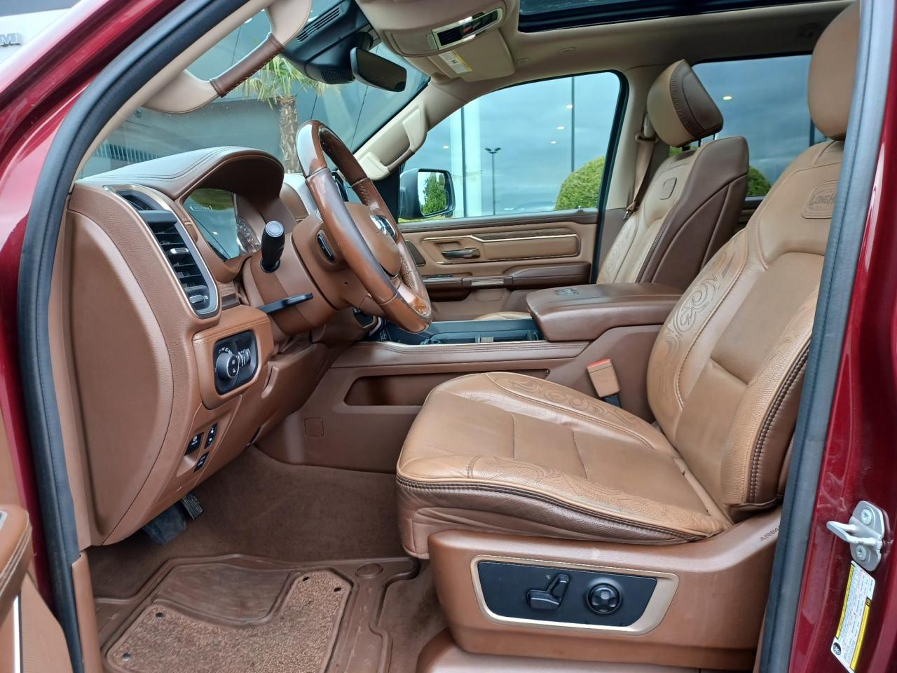 DODGE RAM 1500 CREW CAB Longhorn RAMBOX - vente marchand
