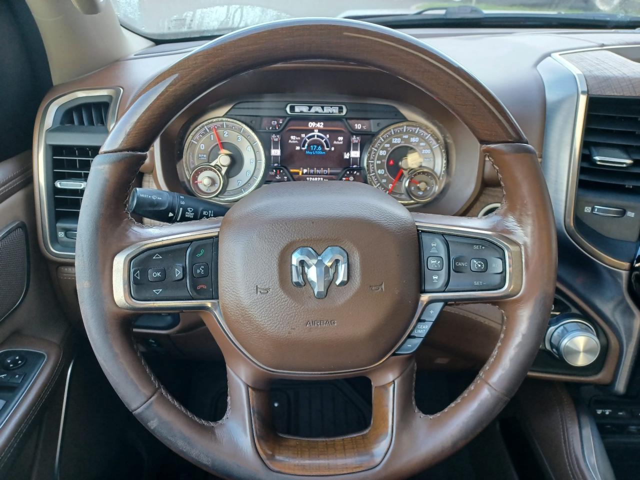 DODGE RAM 1500 CREW CAB Longhorn RAMBOX - vente marchand