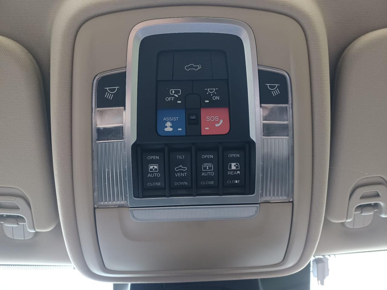 DODGE RAM 1500 CREW CAB Longhorn RAMBOX - vente marchand