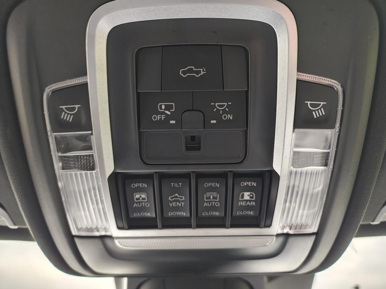 DODGE RAM 1500 CREW LIMITED NIGHT EDITION RAMBOX HAYON MULTI