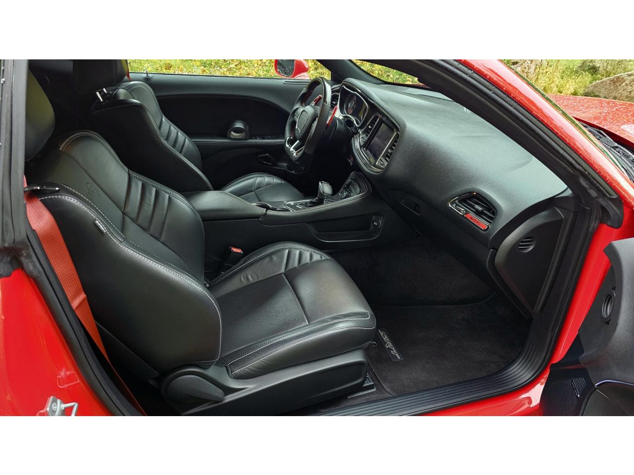 DODGE CHALLENGER SRT HELLCAT V8 6.2L 717hp