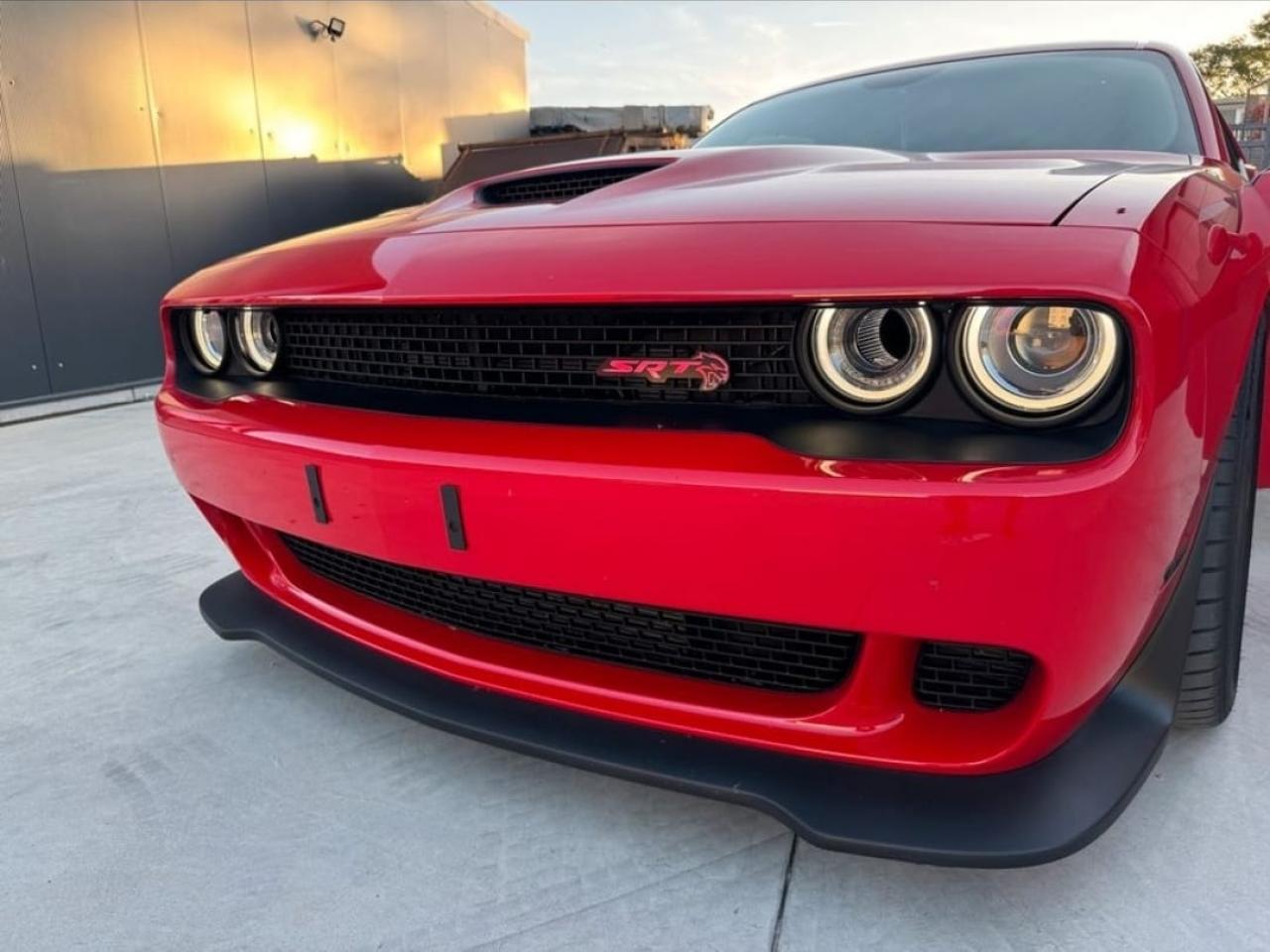 DODGE CHALLENGER SRT HELLCAT V8 6.2L 717hp