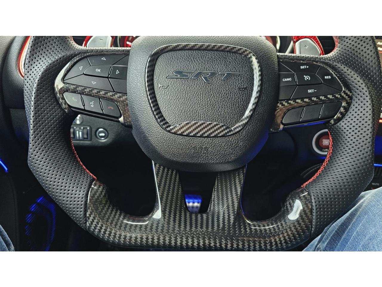 DODGE CHALLENGER SRT HELLCAT V8 6.2L 717hp