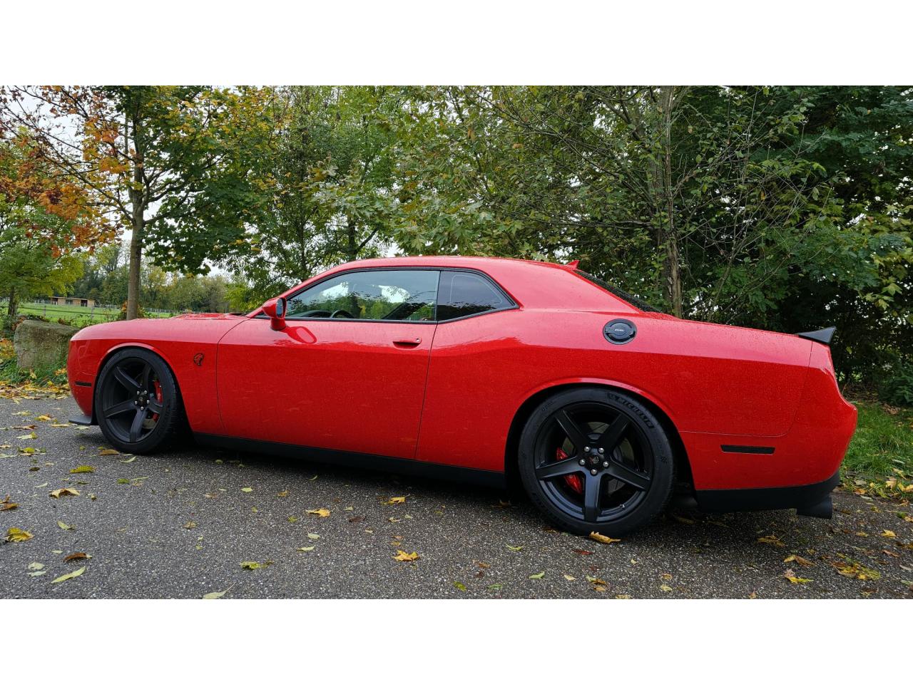 DODGE CHALLENGER SRT HELLCAT V8 6.2L 717hp