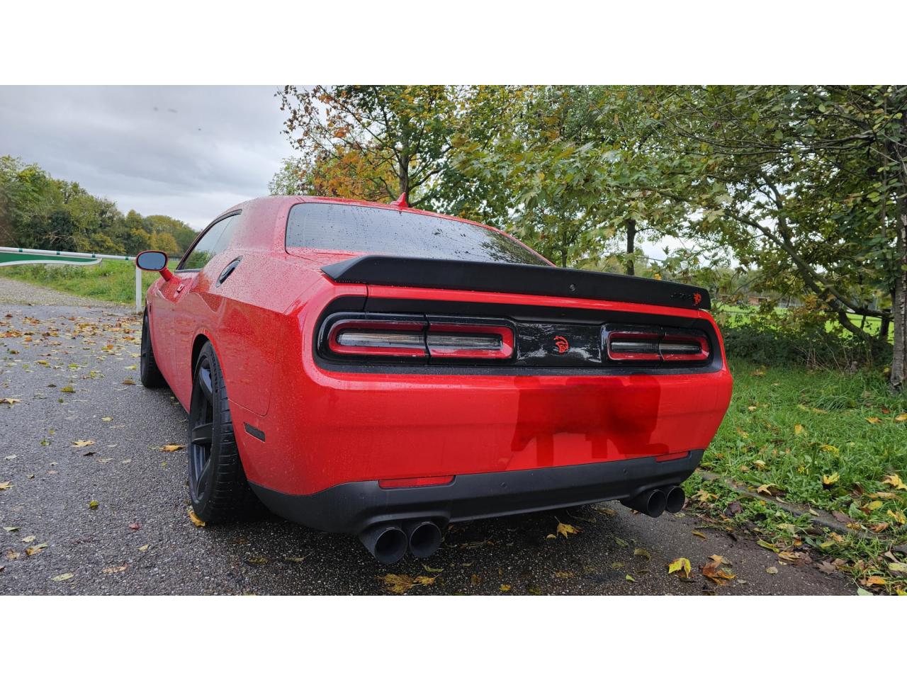 DODGE CHALLENGER SRT HELLCAT V8 6.2L 717hp
