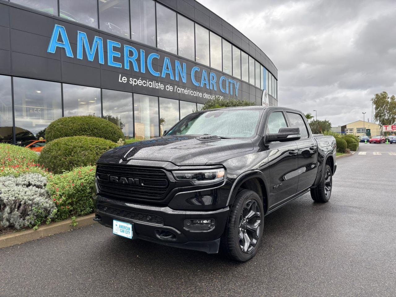 DODGE RAM 1500 CREW LIMITED BLACK PACKAGE RAMBOX HAYON MULTI