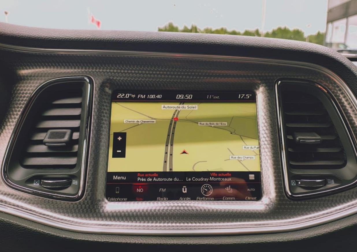 DODGE CHALLENGER SRT HELLCAT V8 6.2L 707hp