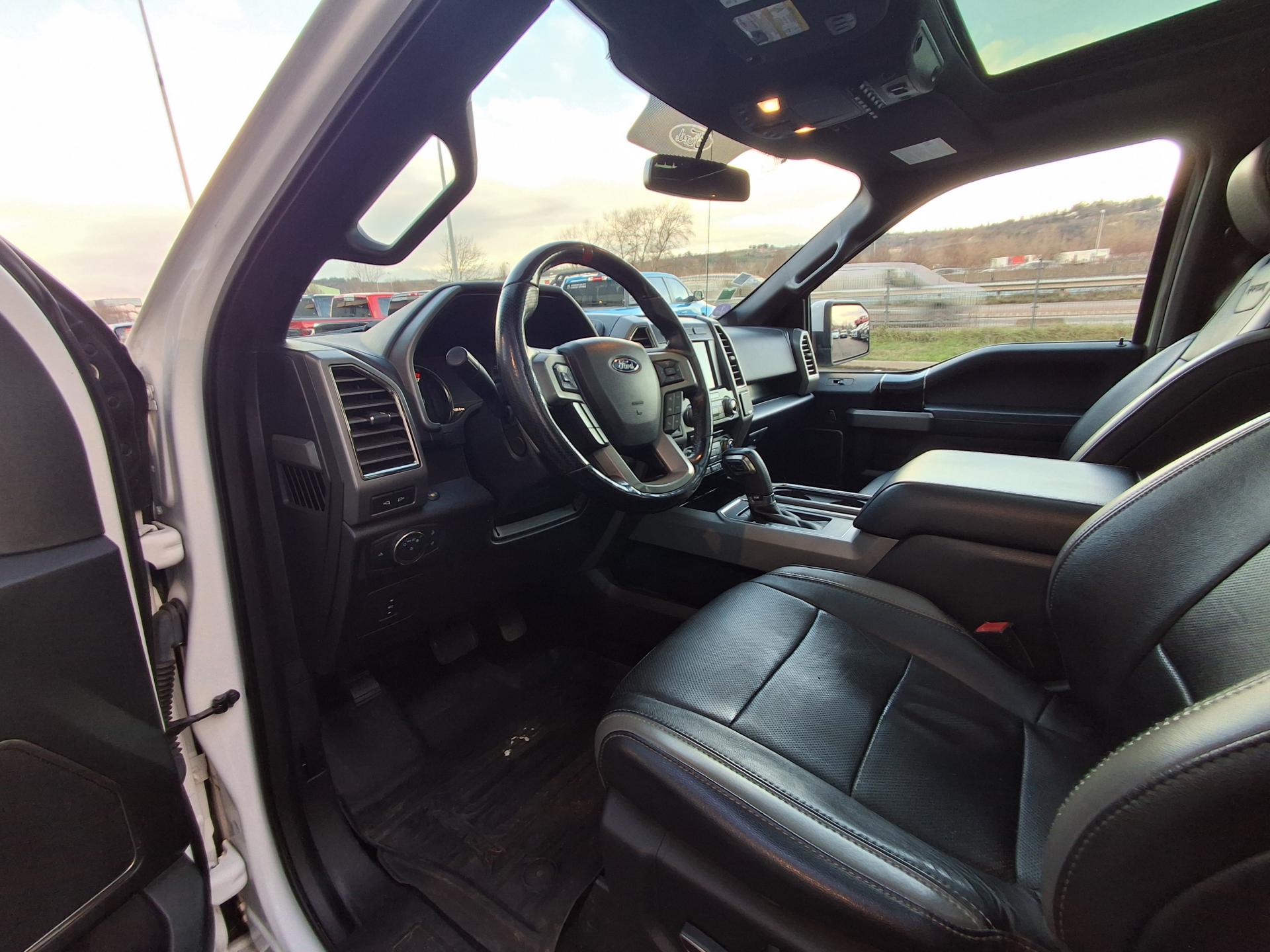 FORD F150 RAPTOR SUPERCREW - VENTE A PRO DE L\'AUTO UNIQUEMENT