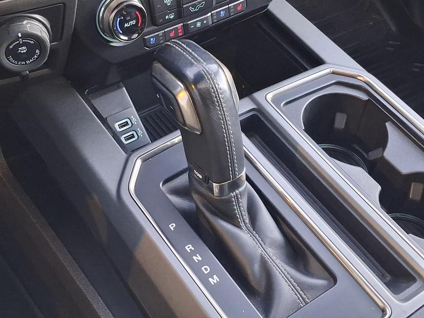 FORD F150 RAPTOR SUPERCREW - VENTE A PRO DE L\'AUTO UNIQUEMENT