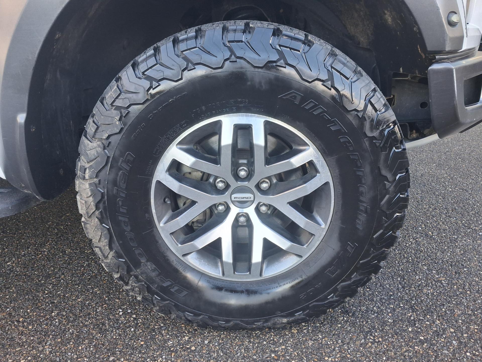 FORD F150 RAPTOR SUPERCREW - VENTE A PRO DE L\'AUTO UNIQUEMENT