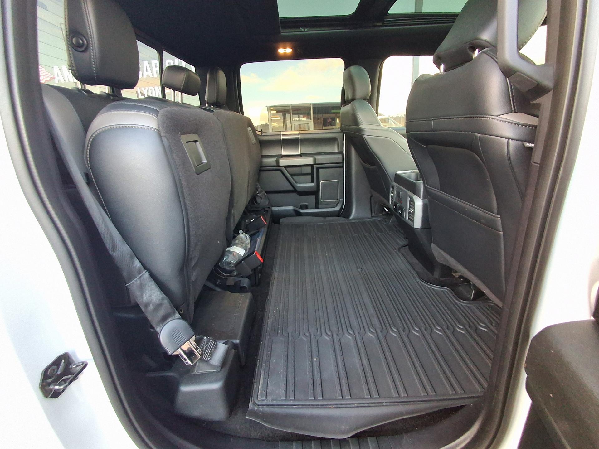 FORD F150 RAPTOR SUPERCREW - VENTE A PRO DE L\'AUTO UNIQUEMENT