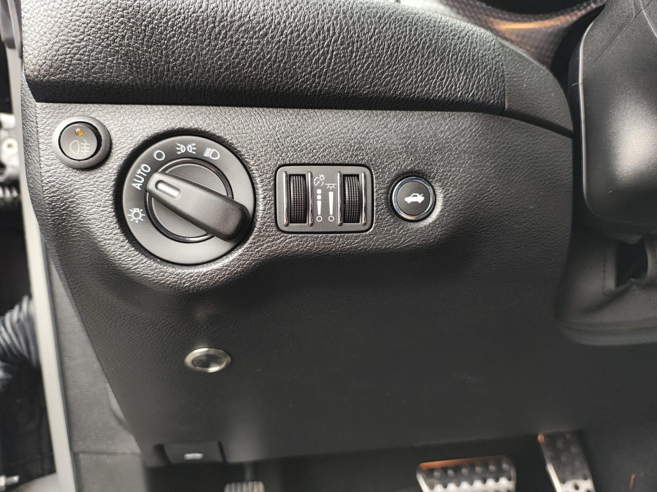 DODGE CHALLENGER SRT HELLCAT Widebody V8 6,2L