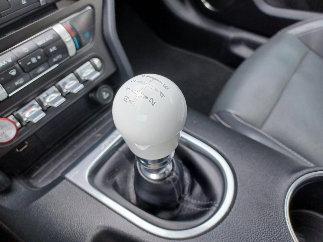 FORD MUSTANG GT Fastback V8 5.0L BVM