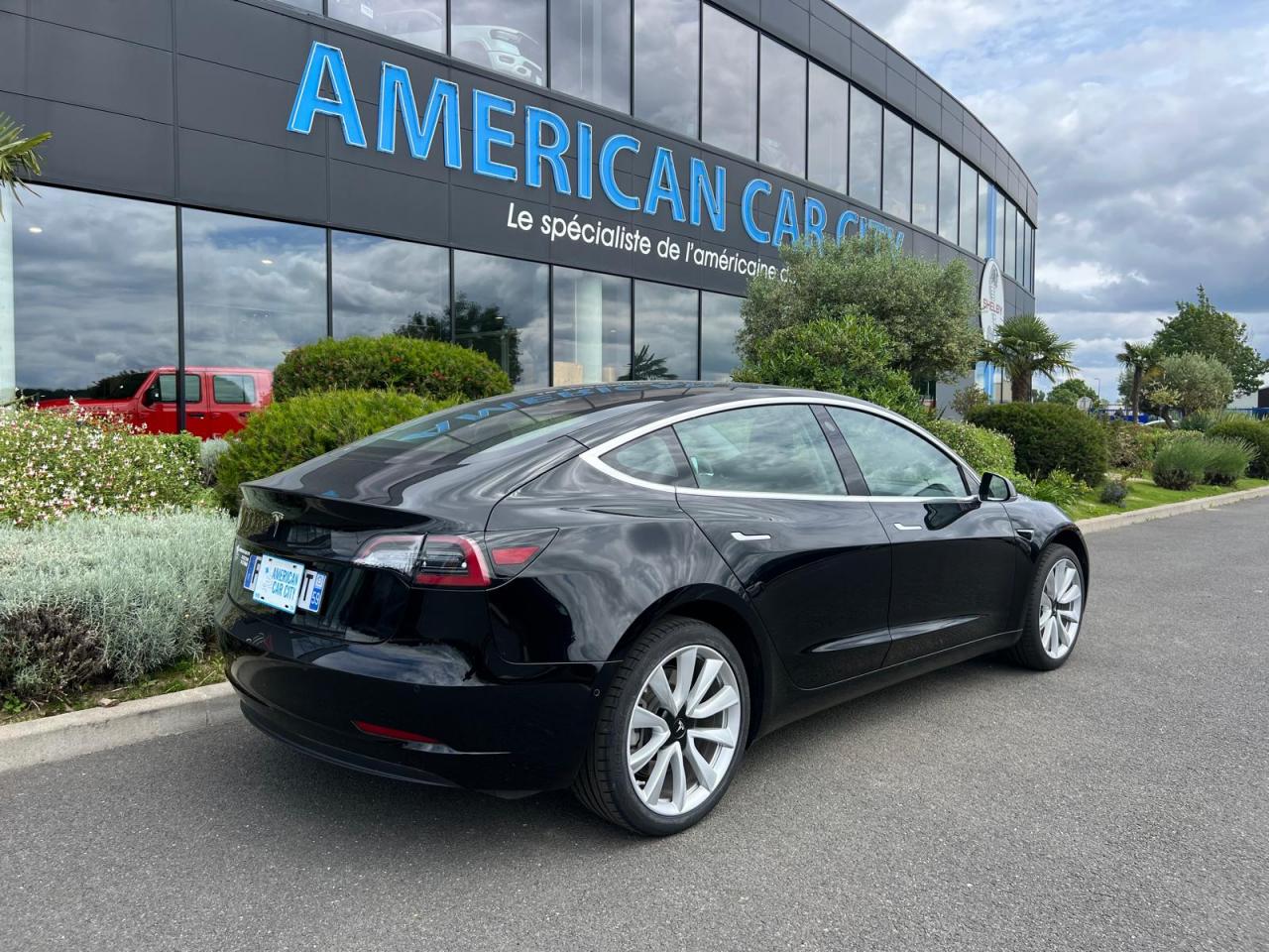 TESLA MODEL 3 Standard Plus RWD