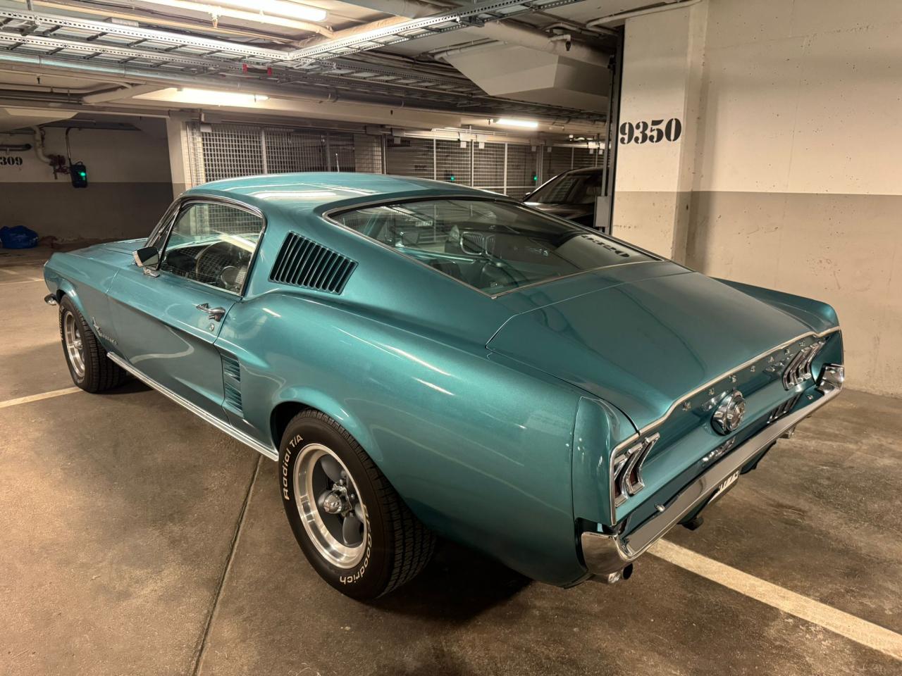 FORD MUSTANG FASTBACK 289 code A, LUXURY