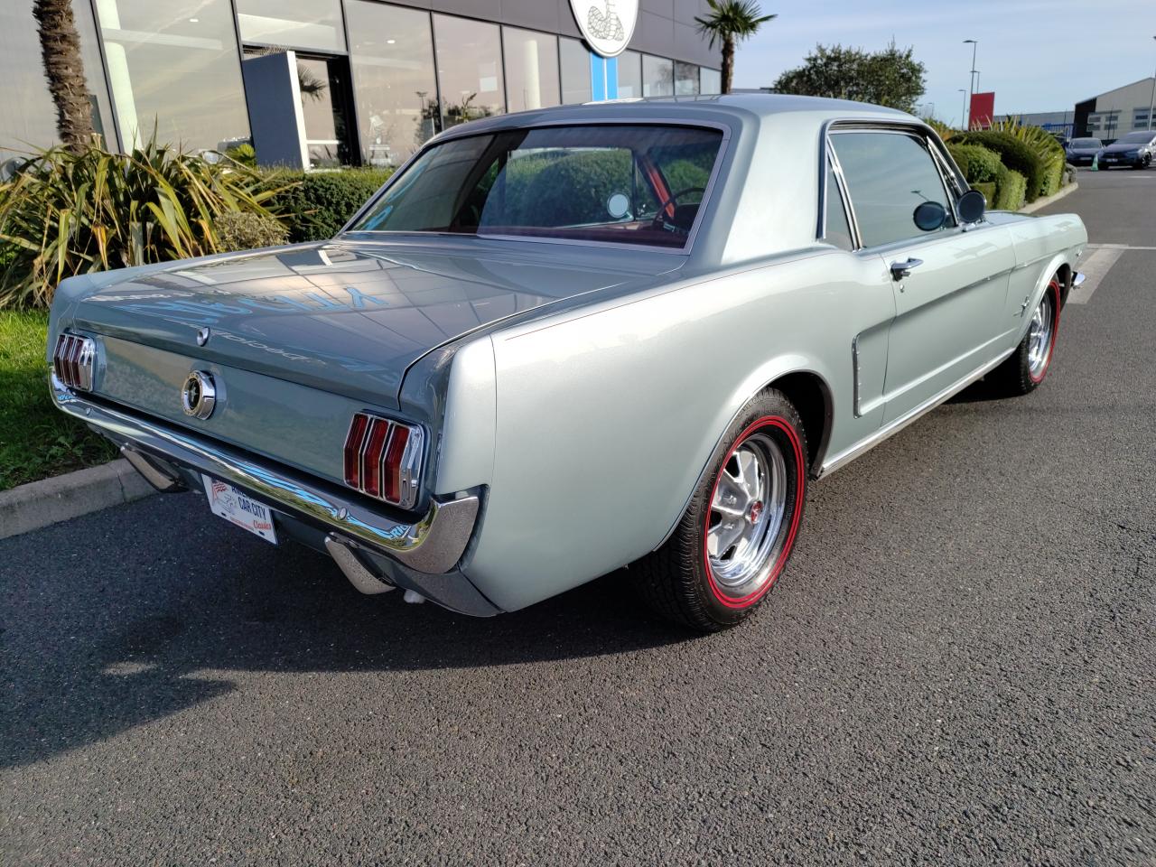 FORD MUSTANG 64 1/2 UNE DES TOUTES PREMIERES FABRIQUEES