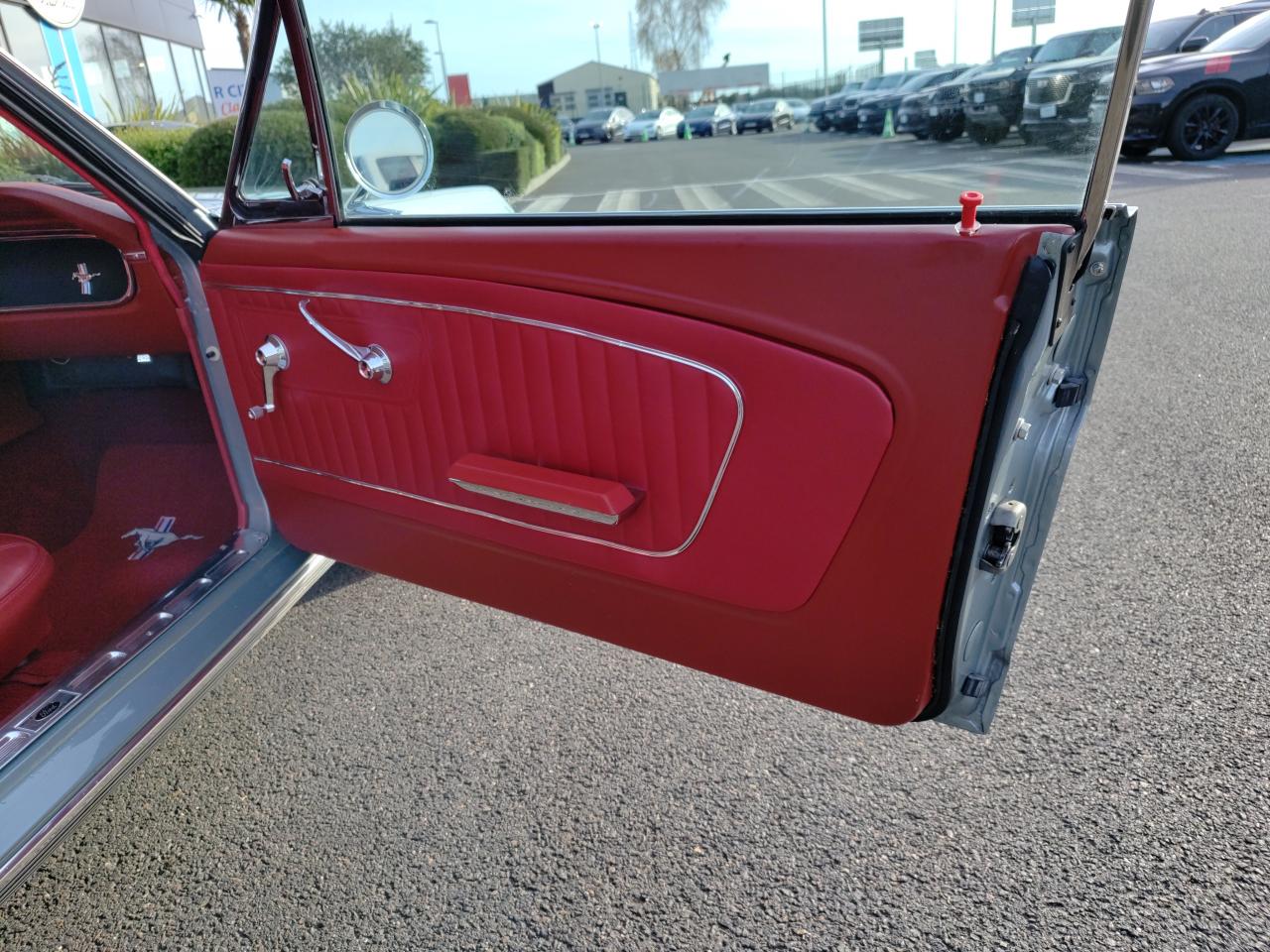 FORD MUSTANG 64 1/2 UNE DES TOUTES PREMIERES FABRIQUEES