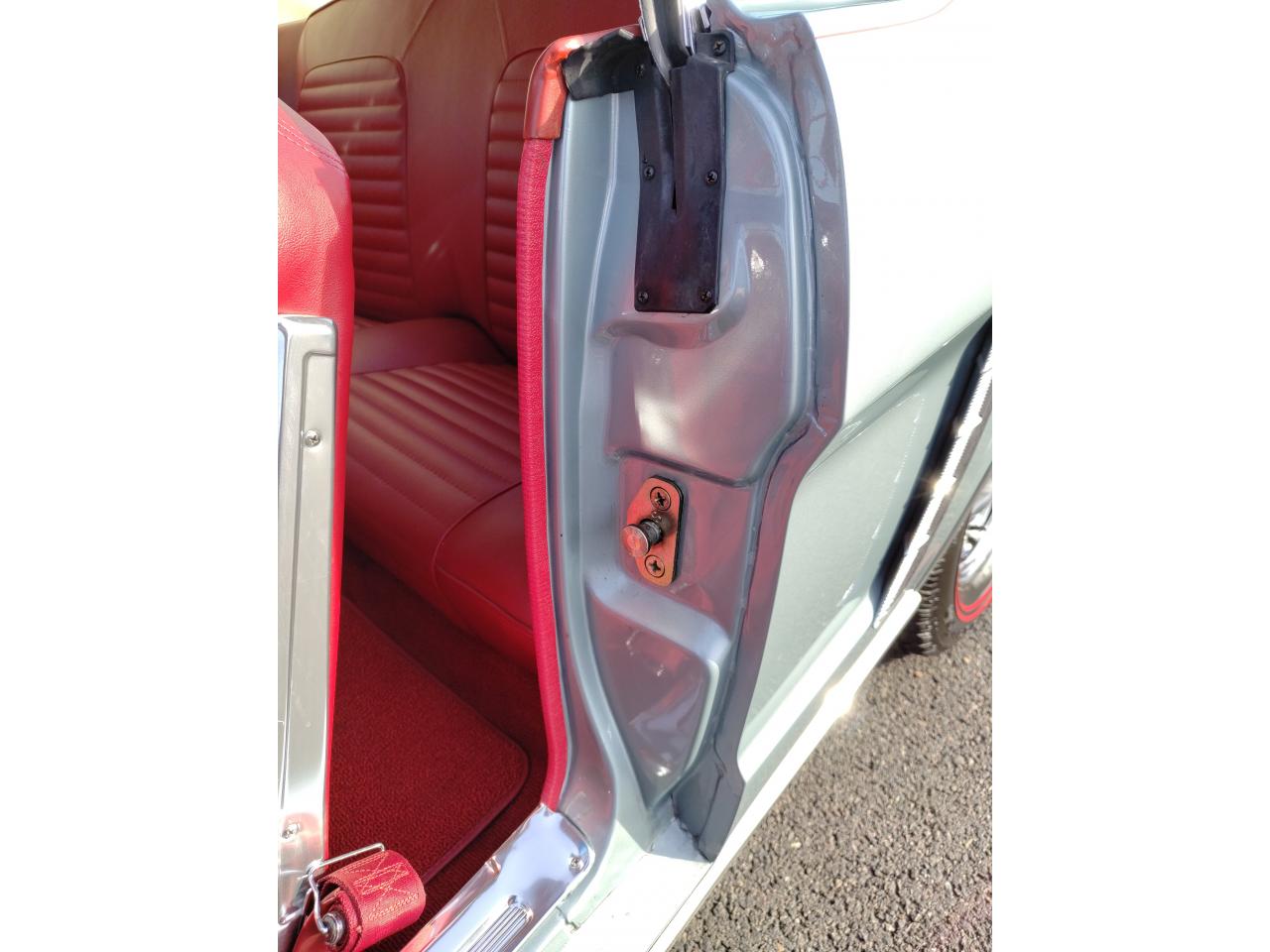 FORD MUSTANG 64 1/2 UNE DES TOUTES PREMIERES FABRIQUEES