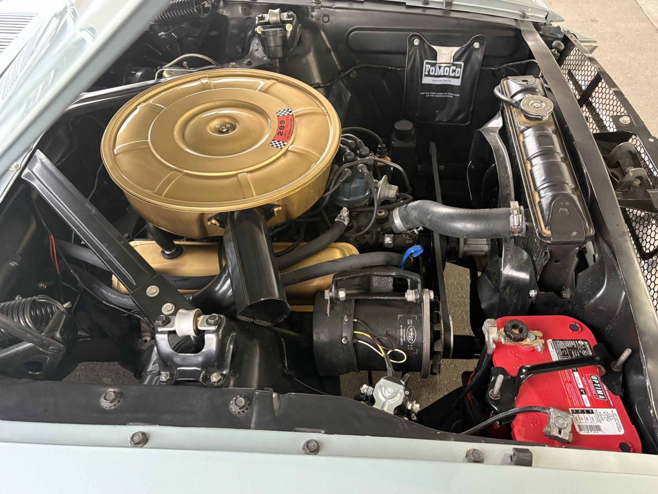 FORD MUSTANG 64 1/2 UNE DES TOUTES PREMIERES FABRIQUEES