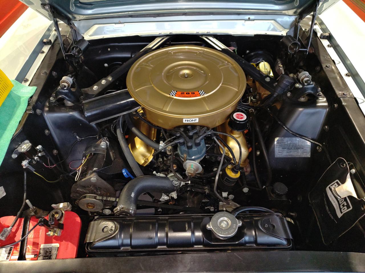 FORD MUSTANG 64 1/2 UNE DES TOUTES PREMIERES FABRIQUEES