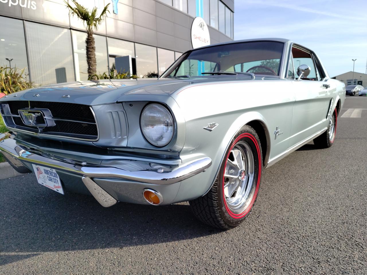 FORD MUSTANG 64 1/2 UNE DES TOUTES PREMIERES FABRIQUEES