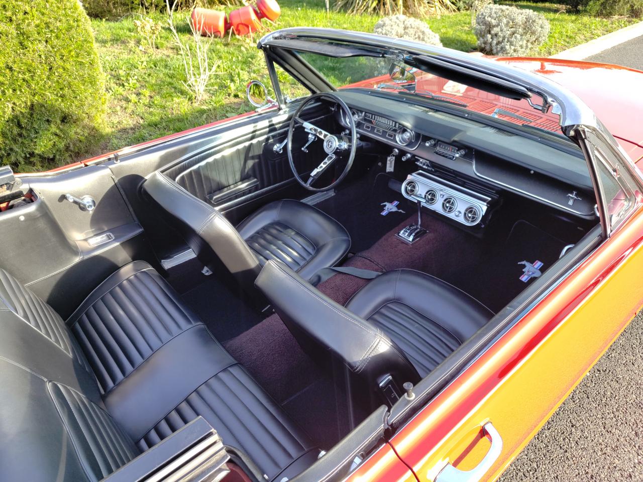 FORD MUSTANG CABRIOLET 64 1/2 UNE DES TOUTES PREMIERES FABRIQUEES