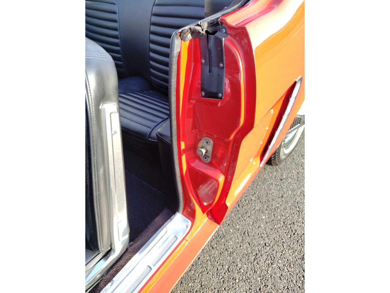 FORD MUSTANG CABRIOLET 64 1/2 UNE DES TOUTES PREMIERES FABRIQUEES