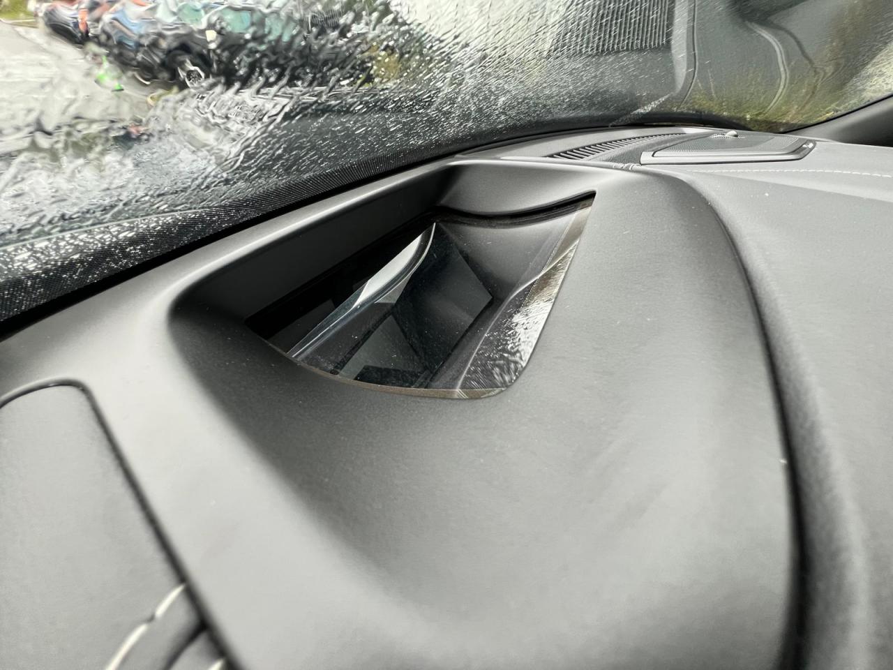 DODGE RAM 1500 Crew Limited Night Edition RAMBOX