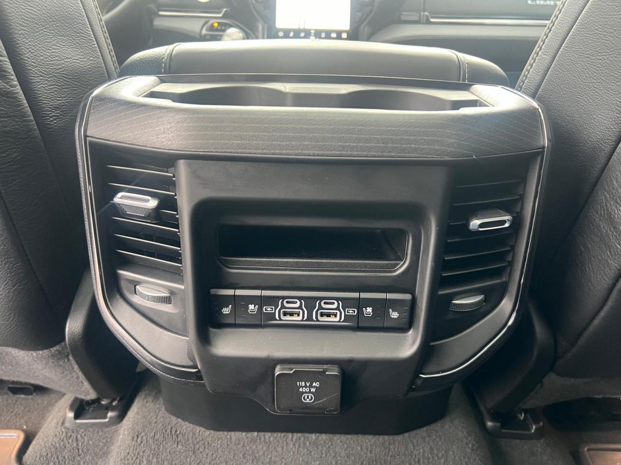 DODGE RAM 1500 Crew Limited Night Edition RAMBOX