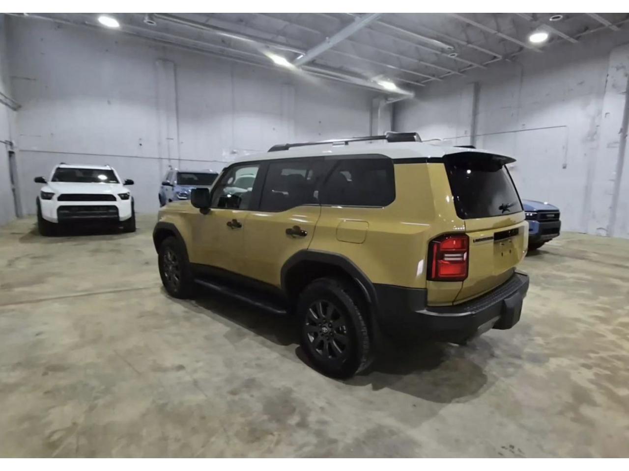 TOYOTA LAND CRUISER 4WD WAGON HYBRID - Pas de malus