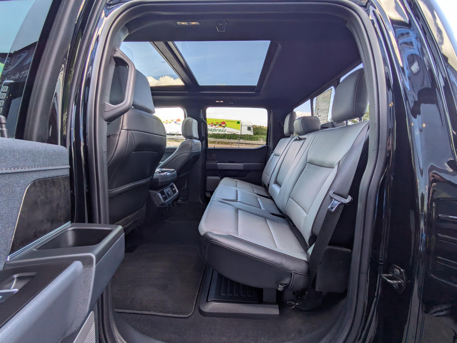 FORD F150 Lightning Lariat Extended-Range