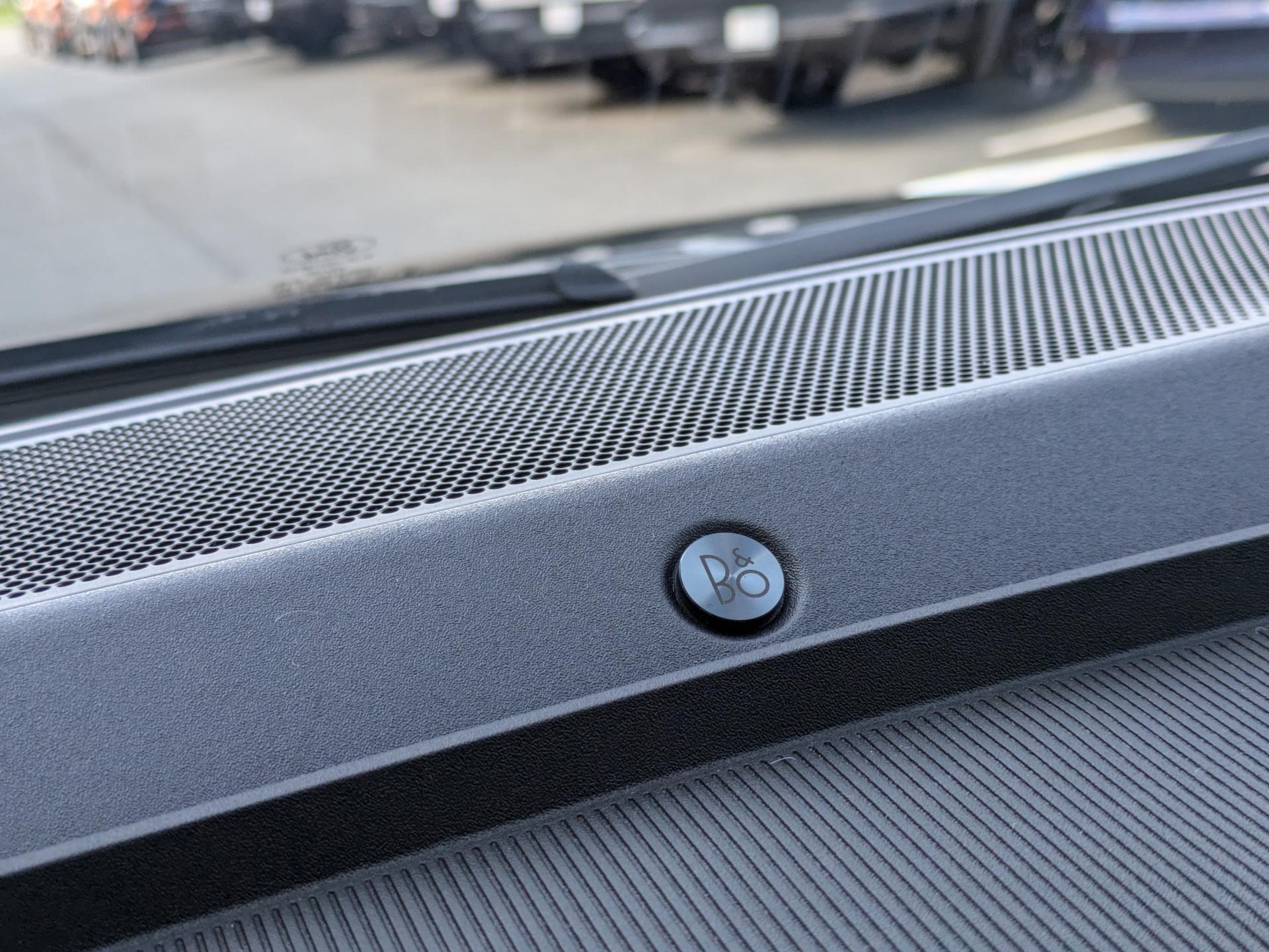 FORD F150 Lightning Lariat Extended-Range