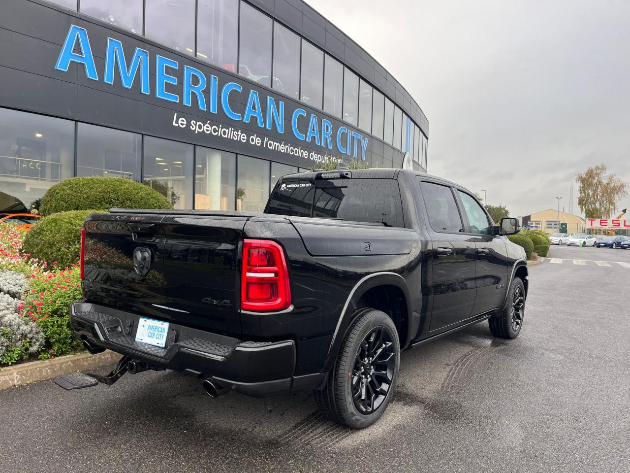 DODGE RAM 1500 CREW LIMITED NIGHT EDITION RAMBOX HAYON MULTI